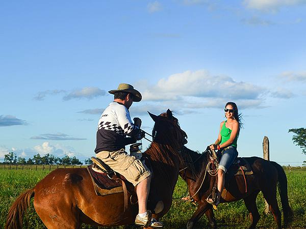 Cabalgatas En Tiuma Park