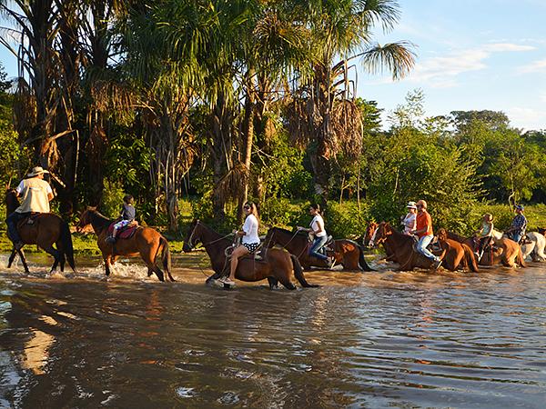 Cabalgatas En Tiuma Park